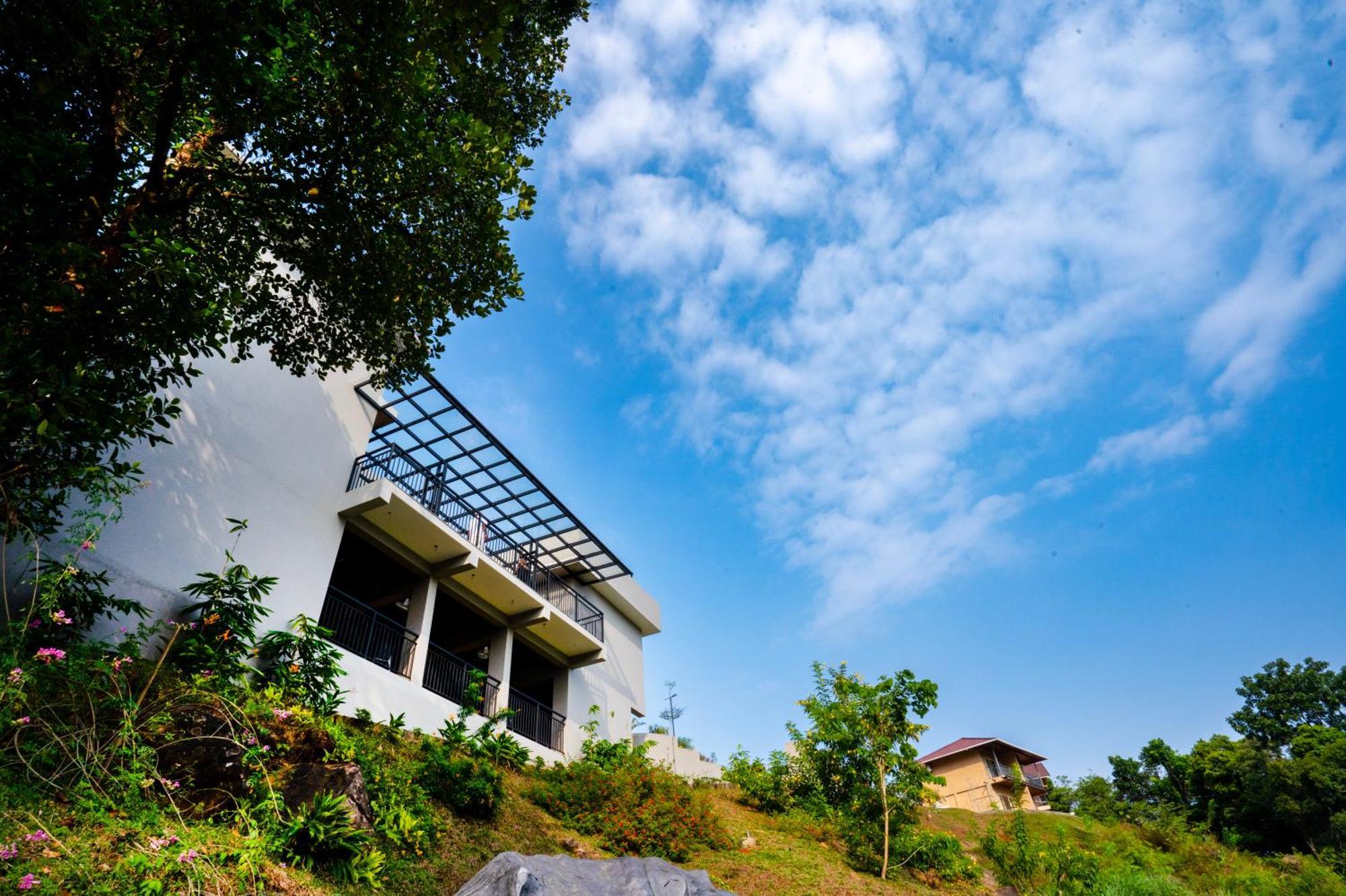 Karimb Resorts Vallikavungal Buitenkant foto