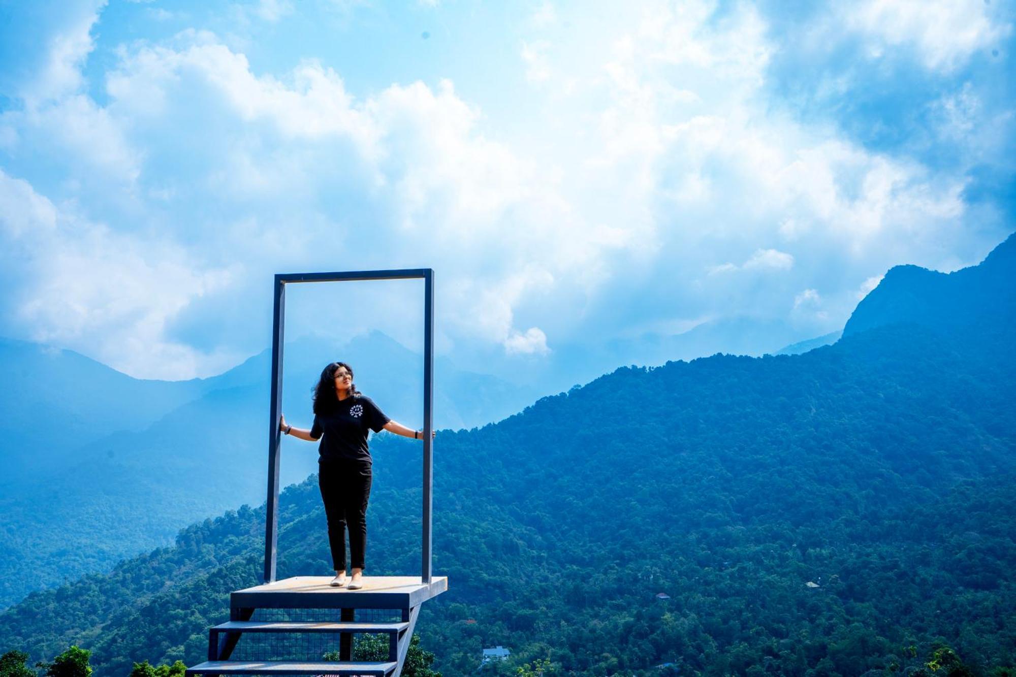 Karimb Resorts Vallikavungal Buitenkant foto