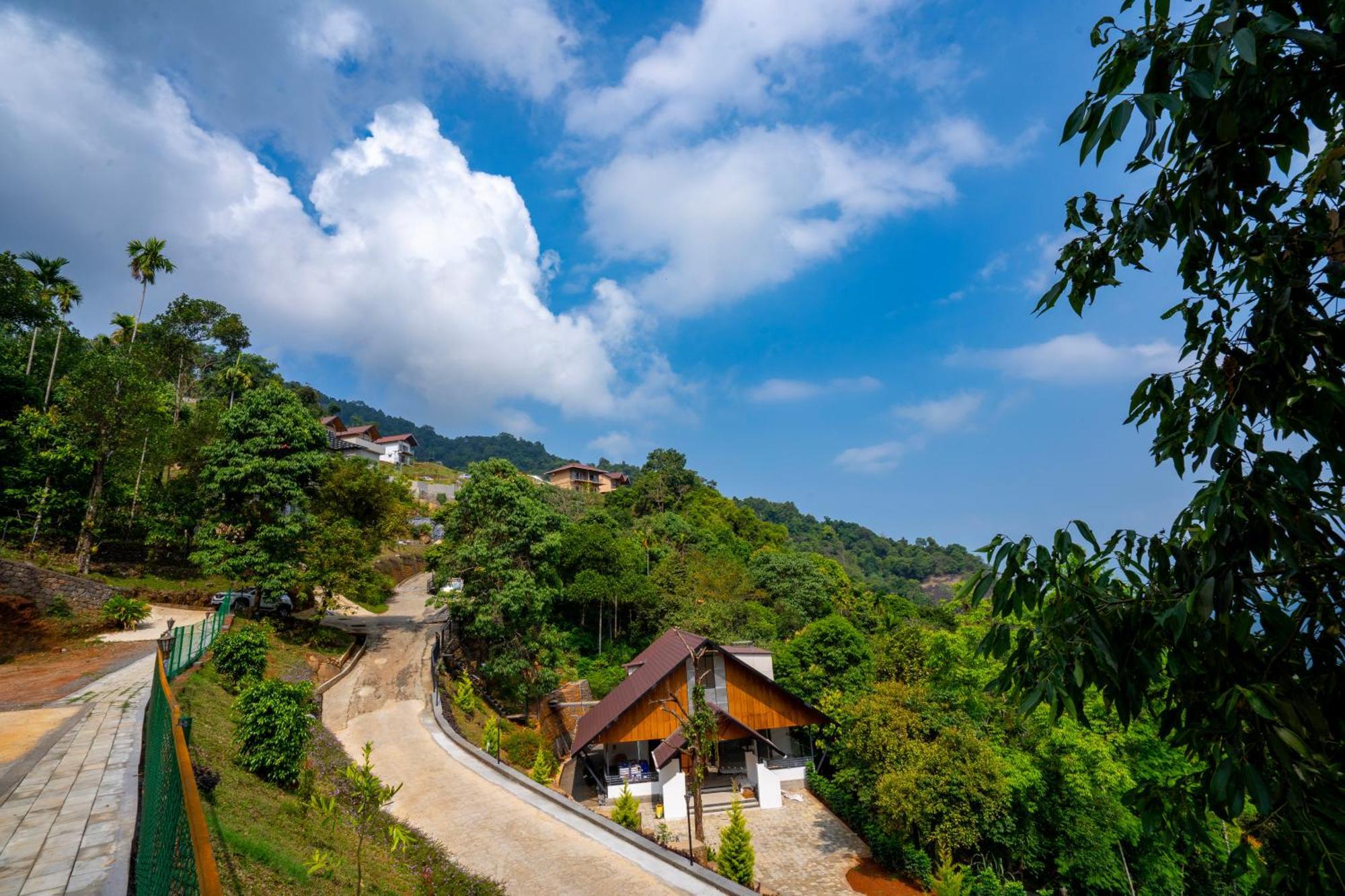 Karimb Resorts Vallikavungal Buitenkant foto