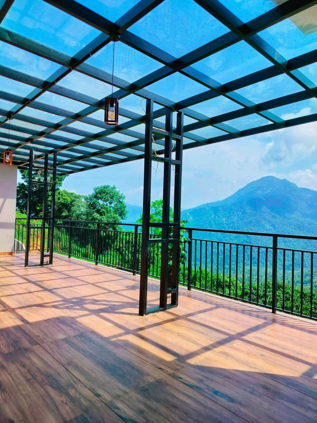 Karimb Resorts Vallikavungal Buitenkant foto