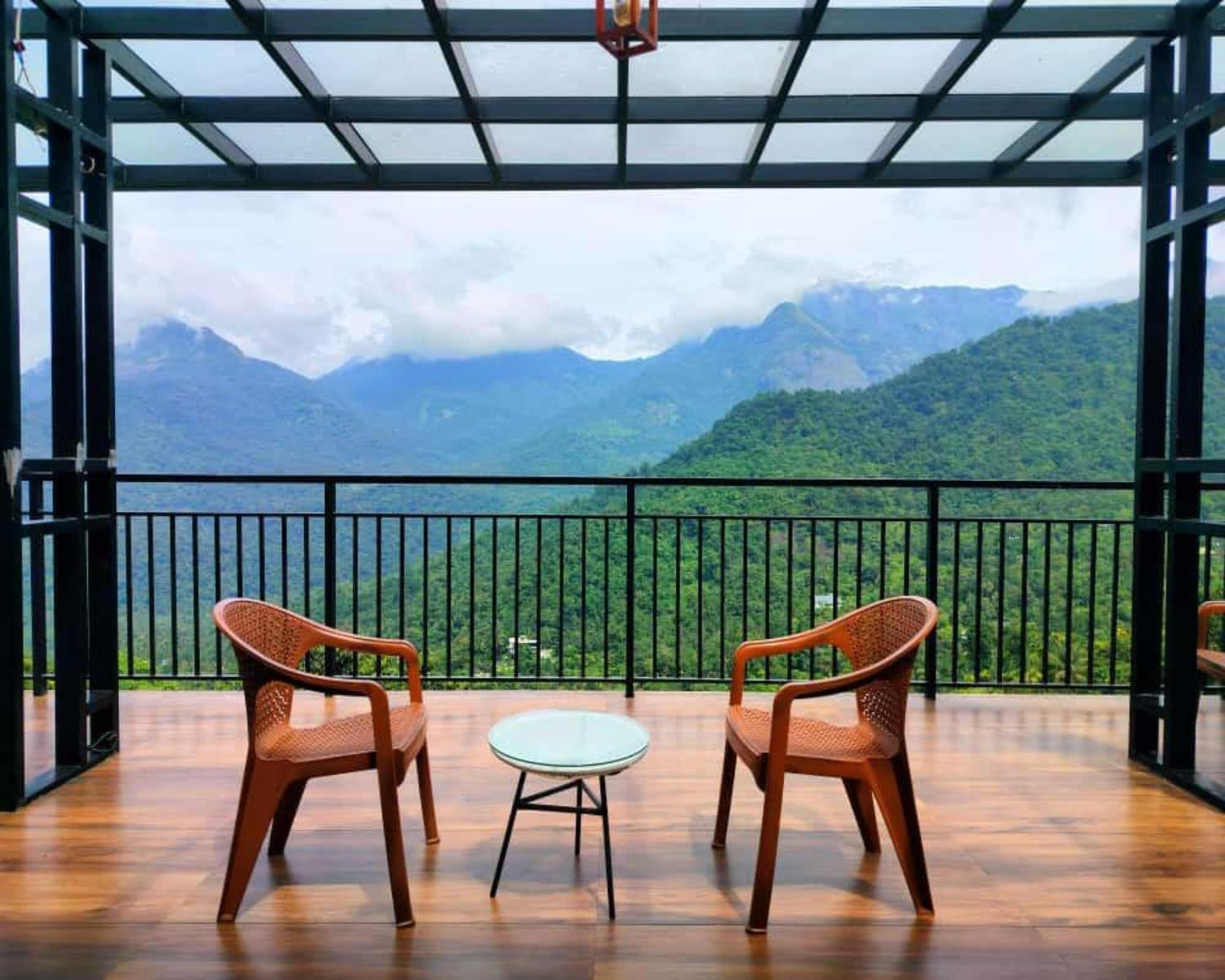Karimb Resorts Vallikavungal Buitenkant foto